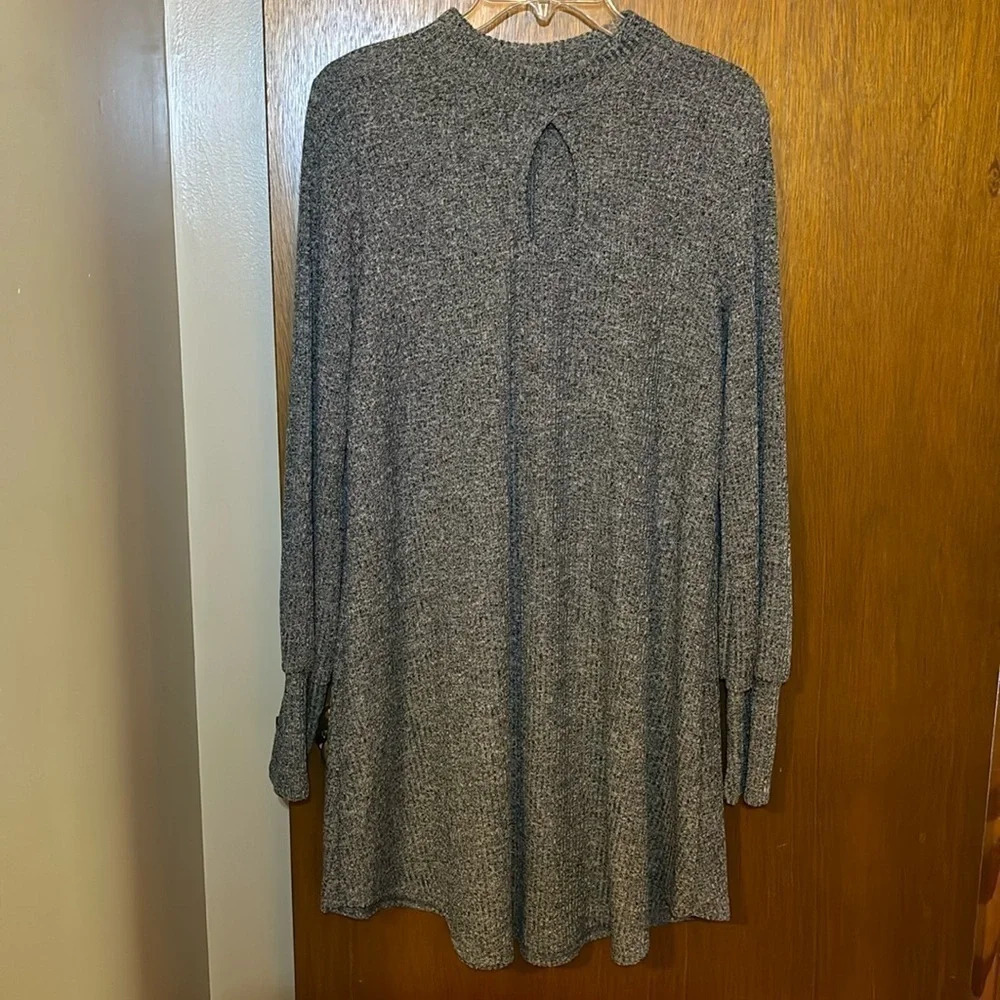 Jodifl  Dress Keyhole Neck Gray with Silver Shimmer Threading Size L